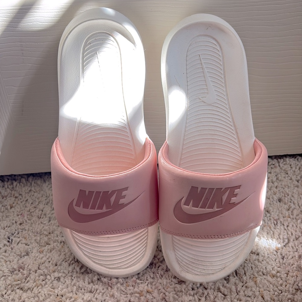 Nike slides